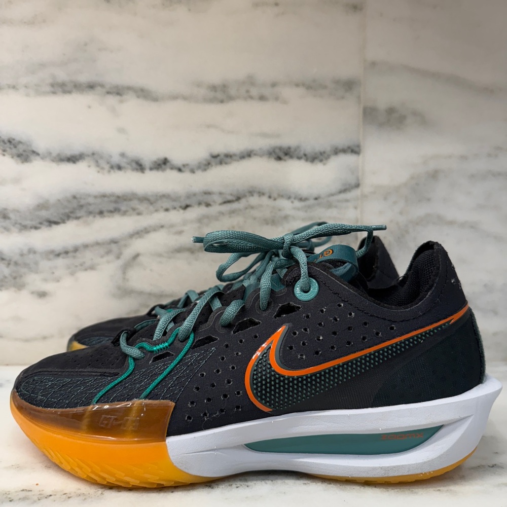 Nike GT.3 CUT Sneakers